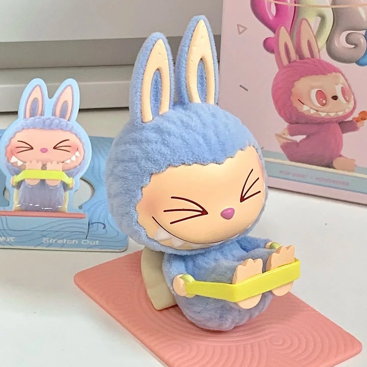 Labubu - Lazy Yoga